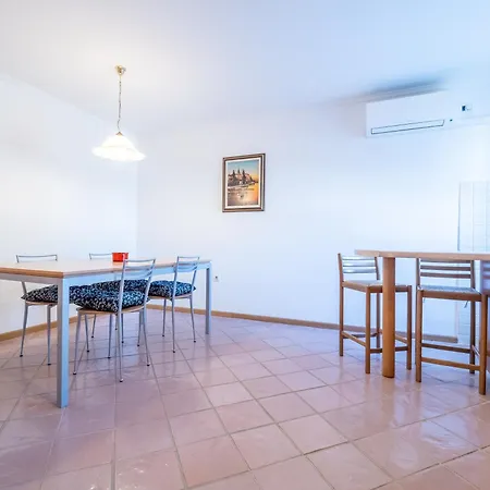 Stancija Cervar Apartment *