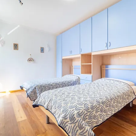 Stancija Cervar Apartment *
